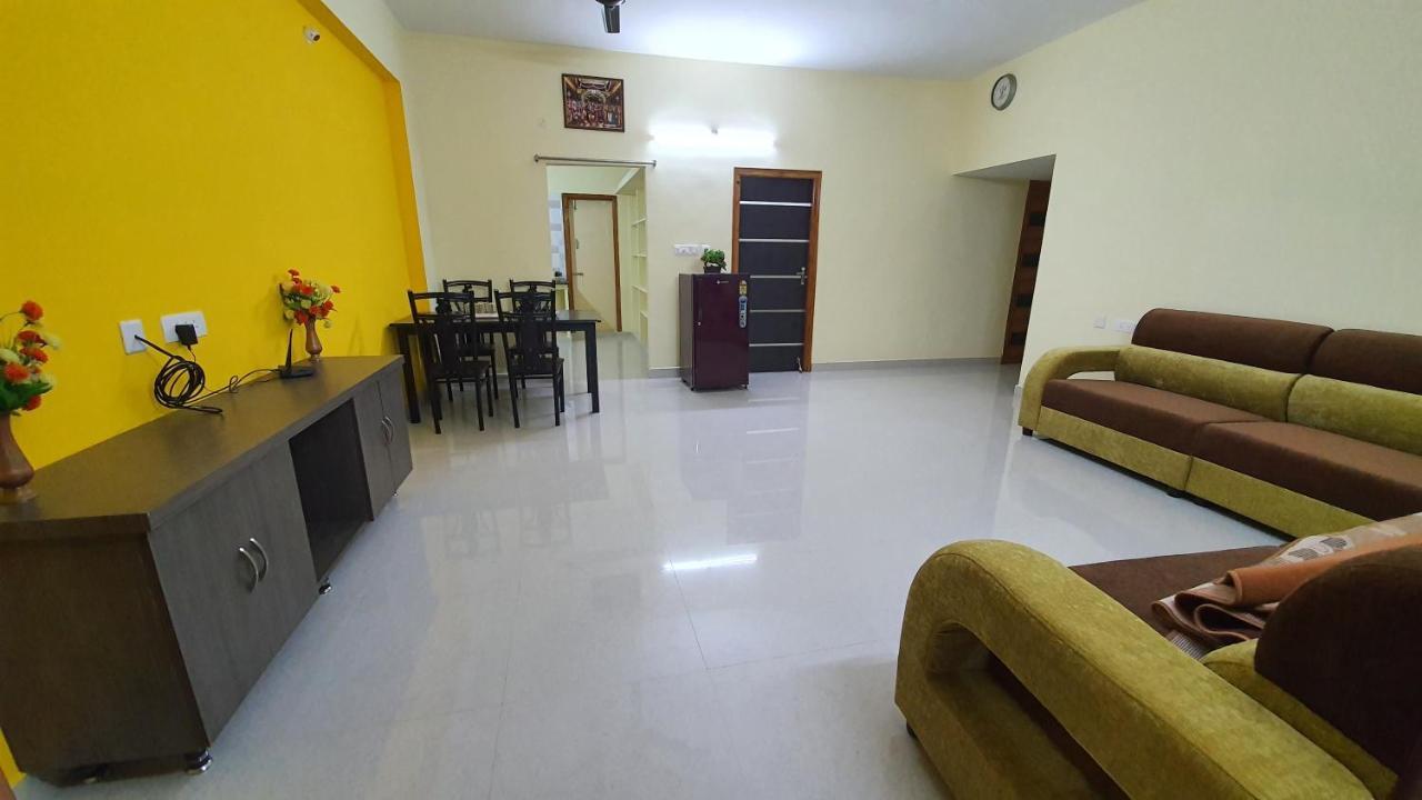 Tirupati Homestay - 2Bhk Ac Family Apartments Near Alipiri And Kapilatheertham - Walk To A2B Veg Restaurant - Wifi - Android Tv - Easy Access To Tirumala 外观 照片